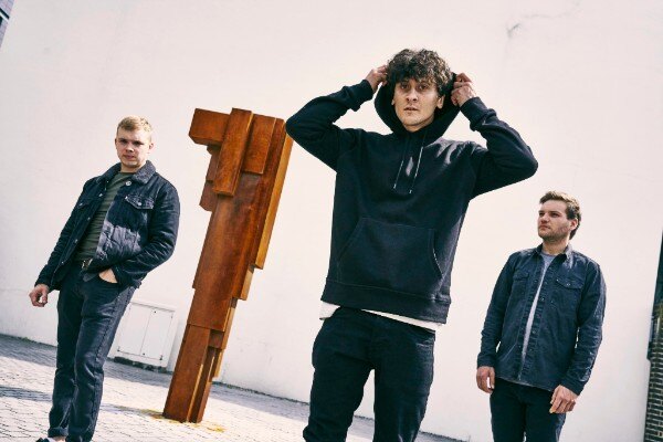Press To MECO Release Video For The Single ‘Itchy Fingers’ Ahead Of ‘Attention Attention’ Tour With Shinedown