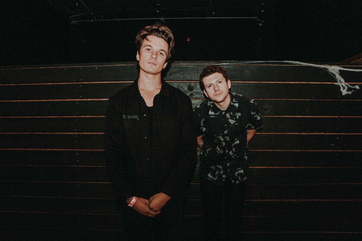 Alt Rock Duo Travelers Make No Mistakes In New Single "UH OH"