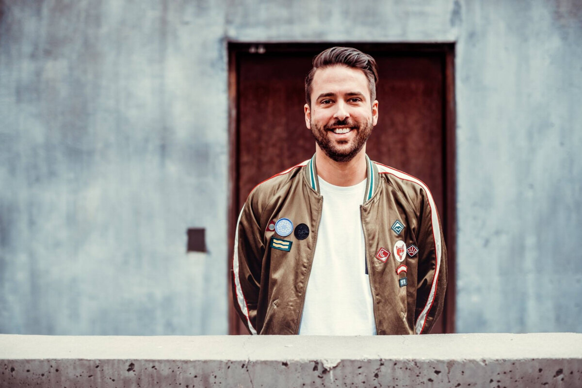 DJ Licious scoort 'Track van de Week' bij Nederlandse radio SLAM!