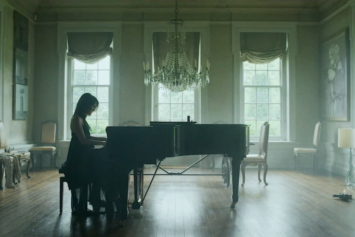 Francesca Lombardo Announces Second Album Single 'Rain' Alongside Exclusive Video For 'Eye Ring' 