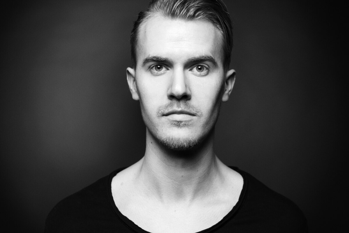 Sam Void's g-house inspired "Feel The Low" on Protocol