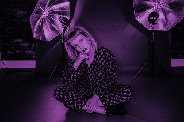 Lizzy Farrall Releases New Song And Music Video For “Barbados”