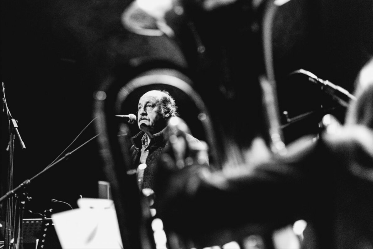 Lieven Tavernier en Room13Orchestra presenteren nieuwe cd 'Oude regenbogen' 
