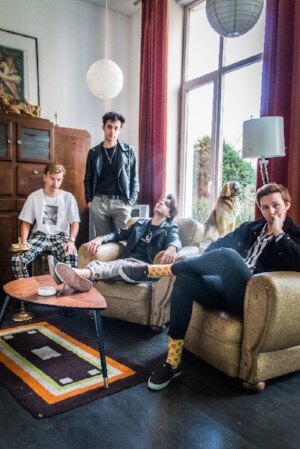 Debuutalbum Peer vandaag uit