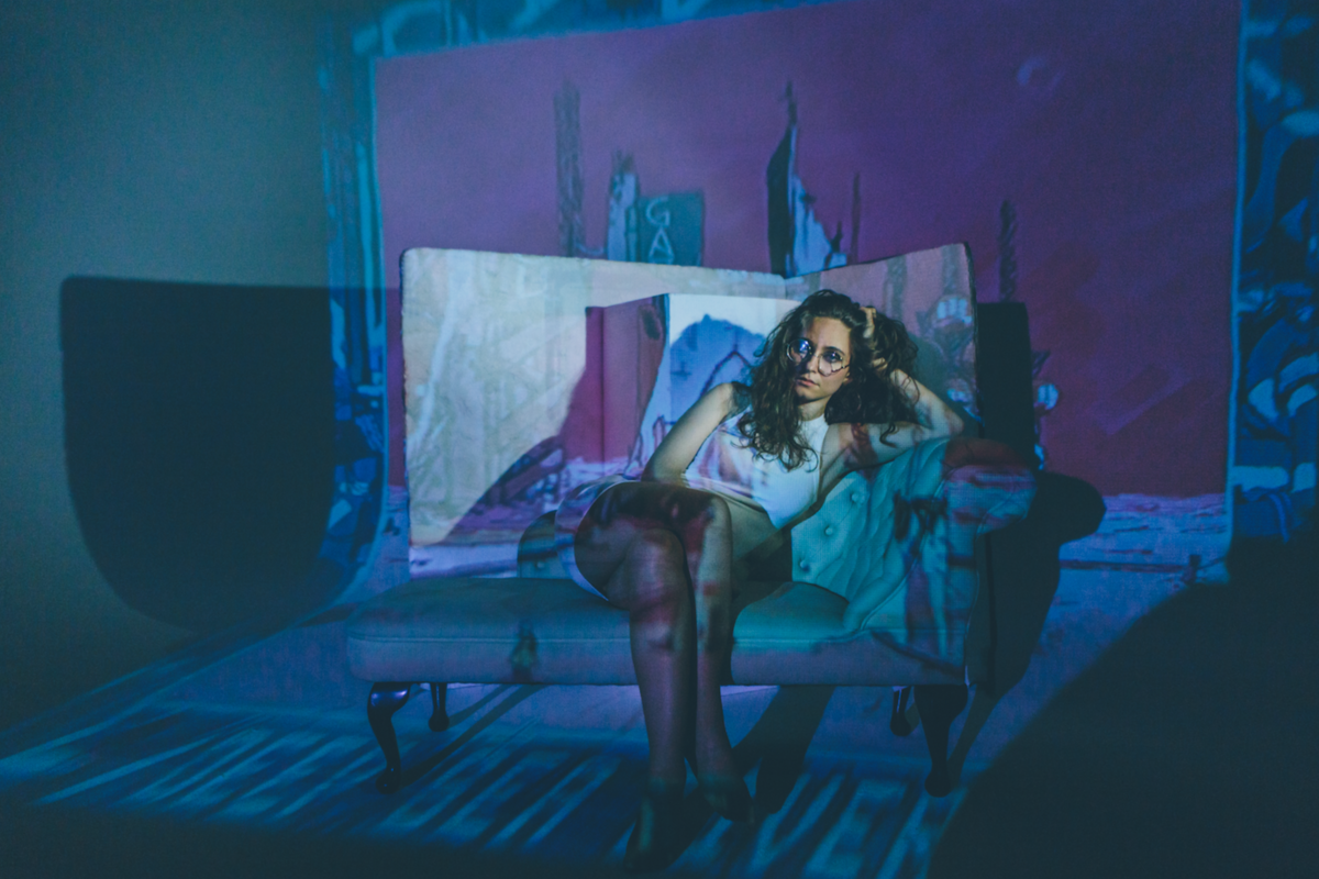 Gazel shares video for new acoustic single 'Pointing At The Moon