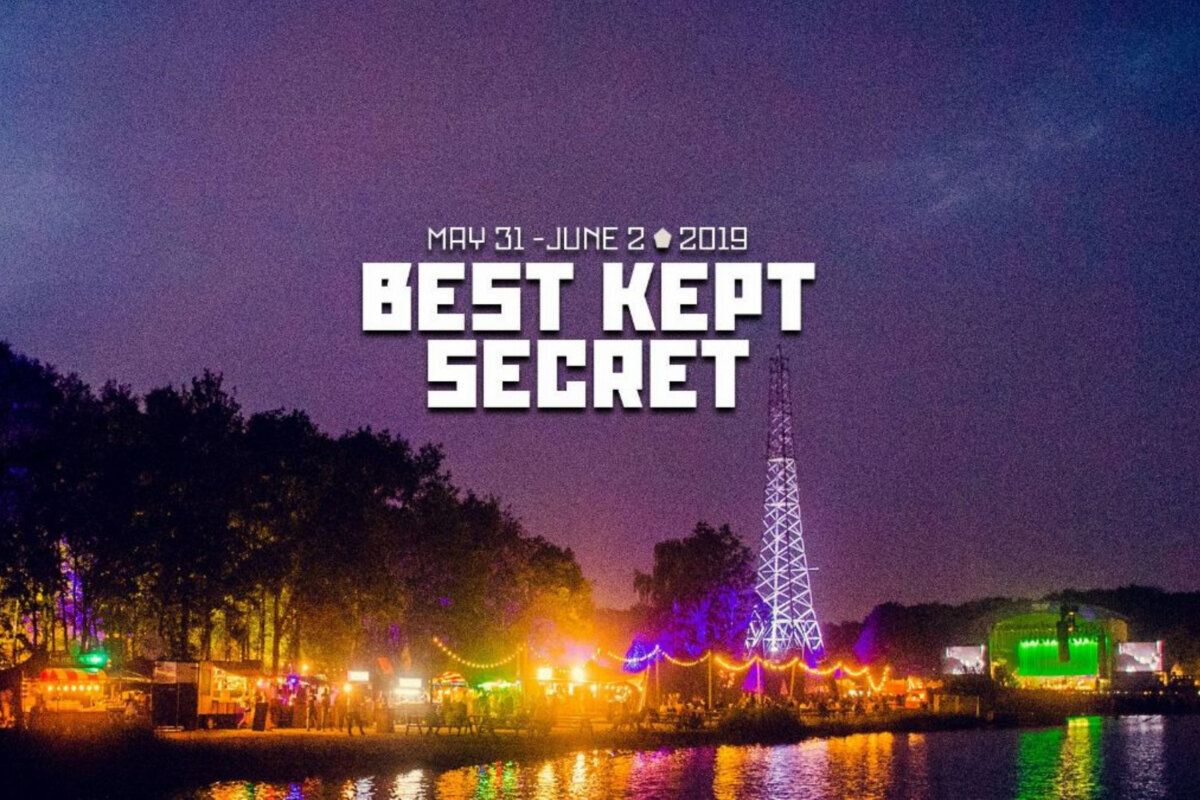  The Raconteurs, Death Grips, SOPHIE, Spiritualized en 36 andere artiesten naar Best Kept Secret