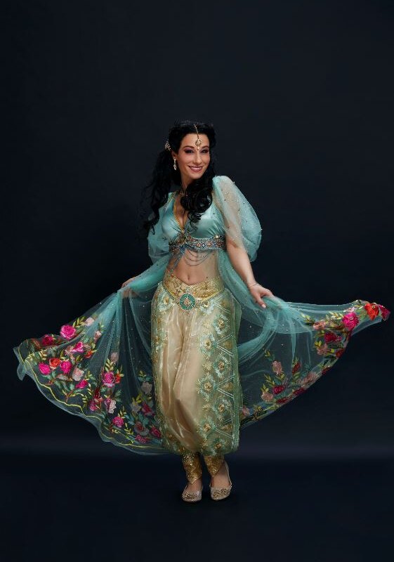 Ianthe Tavernier ruilt blonde lokken in en wordt zwartharige Jasmine in Aladdin