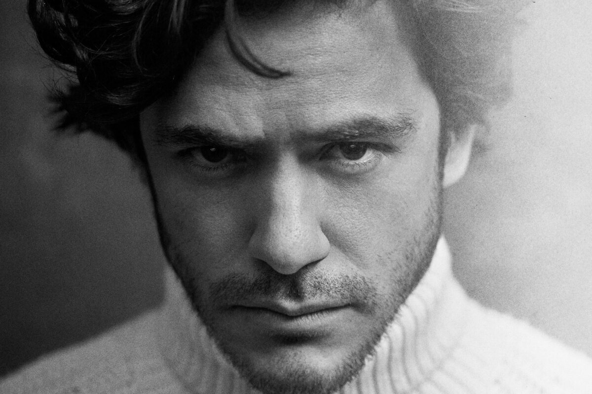 Jack Savoretti releases new single ‘What More Can I Do’. 