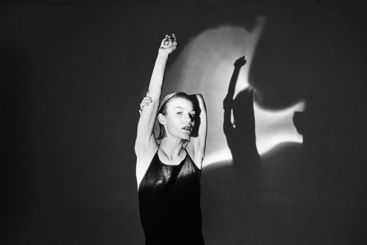 Billboard onthult in première Trixie Whitley’s video voor ‘May Cannan'