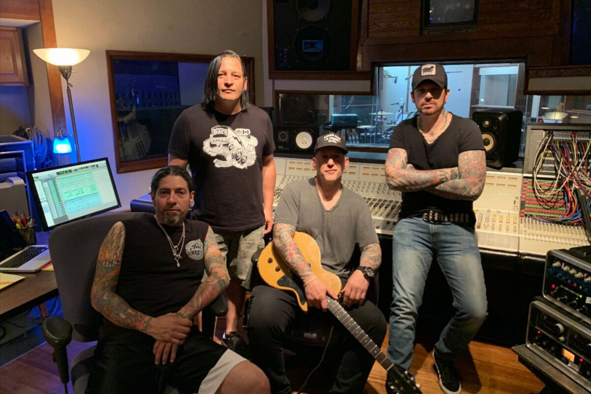 Ricky Warwick  Begins recording new solo album