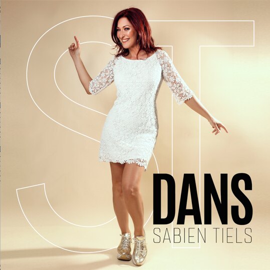 Sabine Tiels stelt haar nieuwe song voor In De Kluize