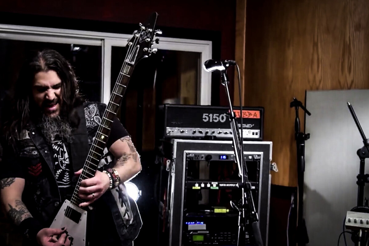 Machine Head 'A Thousand Lies' re-recorded in studio video