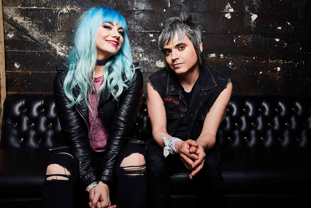 The Dollyrots join forces with Wicked Cool Records and release the new album"Daydream Explosion "will be out on July 12
