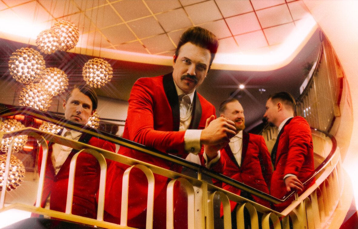 Royal Republic  New »Club Majesty« album trailer!