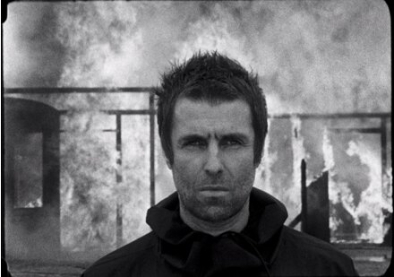 Liam Gallagher kondigt nieuw album ''WHY ME? WHY NOT.'' aan.