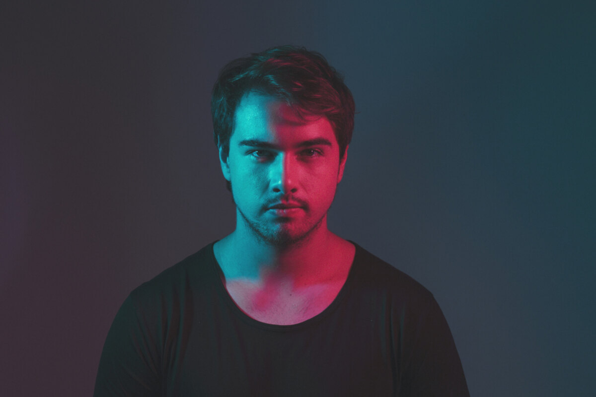 Olin Batista debuts on R3HAB's CYB3RPVNK with "Falling" 