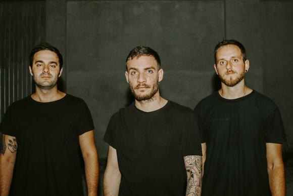Stoner Rock 'n RollersThe Elephant  sign with Karma Conspiracy Records & Reveal Full Album Details!