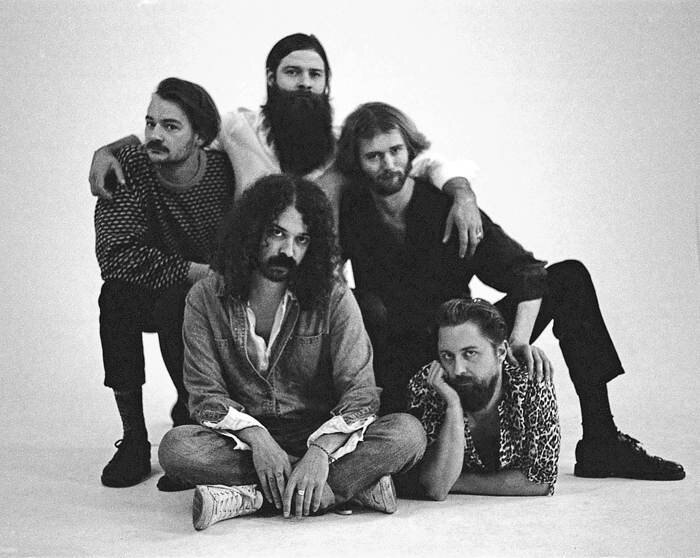 Laid-back Psychedelic Rock Love Machine New Release "Mirrors & Money" in October!