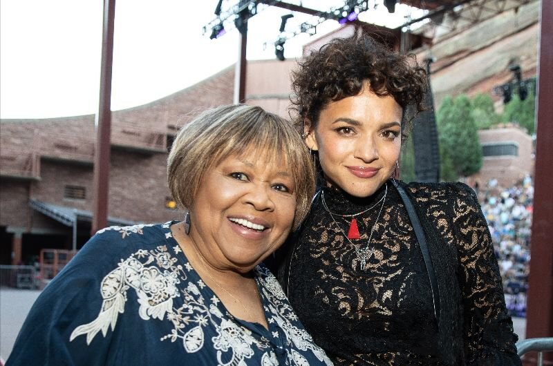 Norah Jones & Mavis Stapels release new single “I’ll Be Gone”