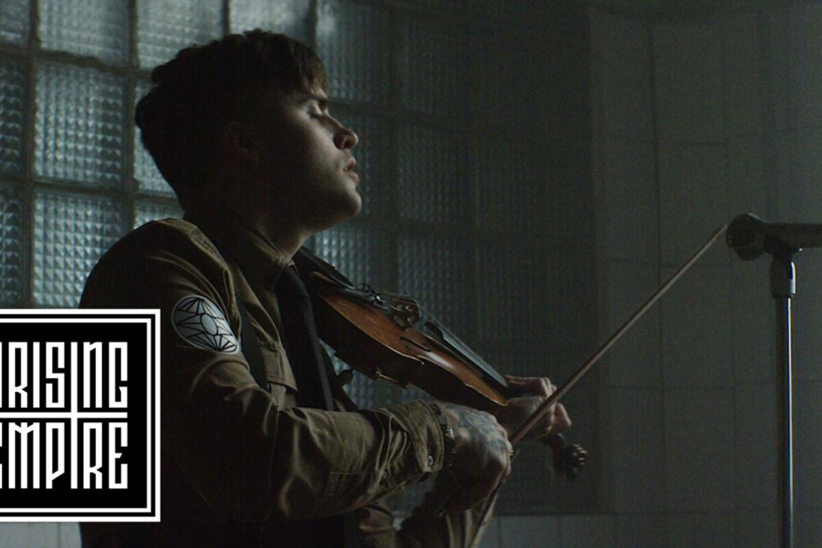 Imminence release music video for 'Erase' off their new album »Turn The Light On«!