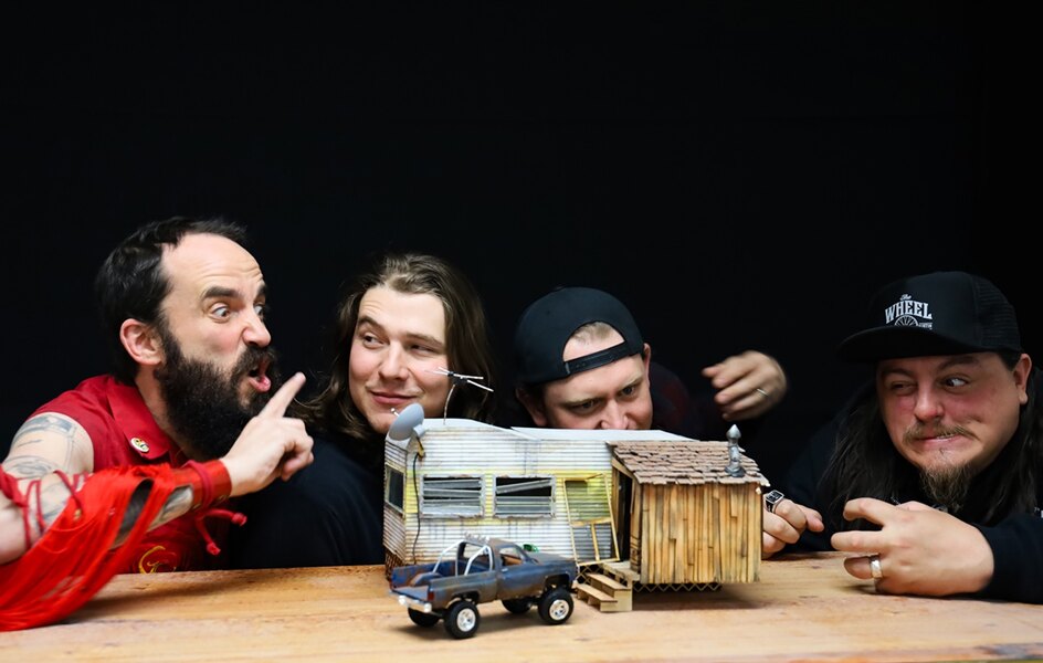 Mf Ruckus Release New Single!