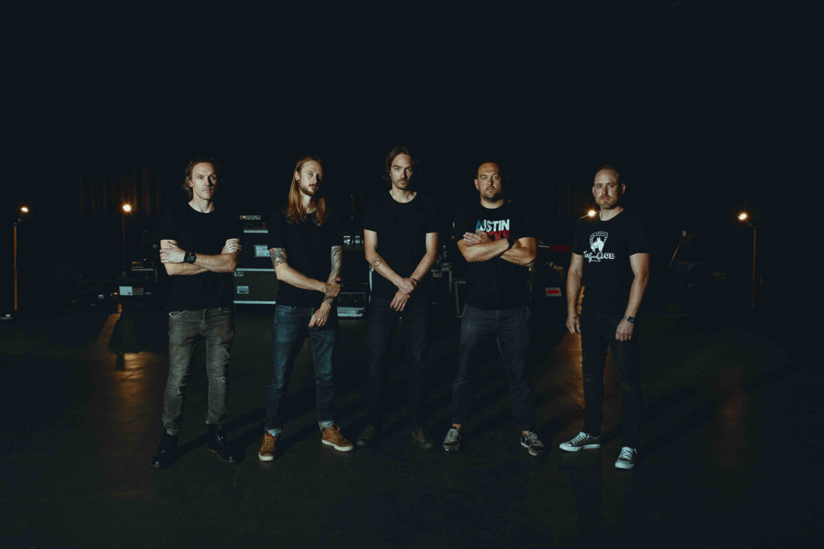 Vex Red share 'Air' video & pledge to plant 500+ trees with Feb tour proceeds