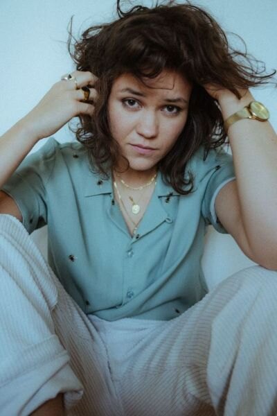 Fay Wildhagen releases dreamy coming-of-age video for ‘Different’
