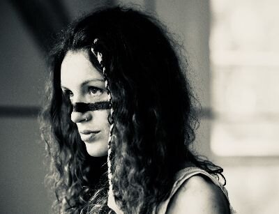 Amy Montgomery unveils brand new single 'Dangerous'