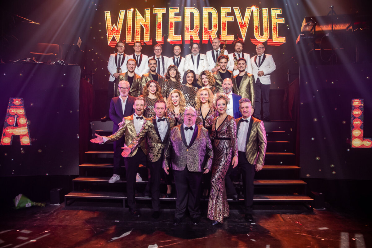 Winterrevue - Extra Large met Luc Caals & Dirk Van Vooren gaat feestelijk in première