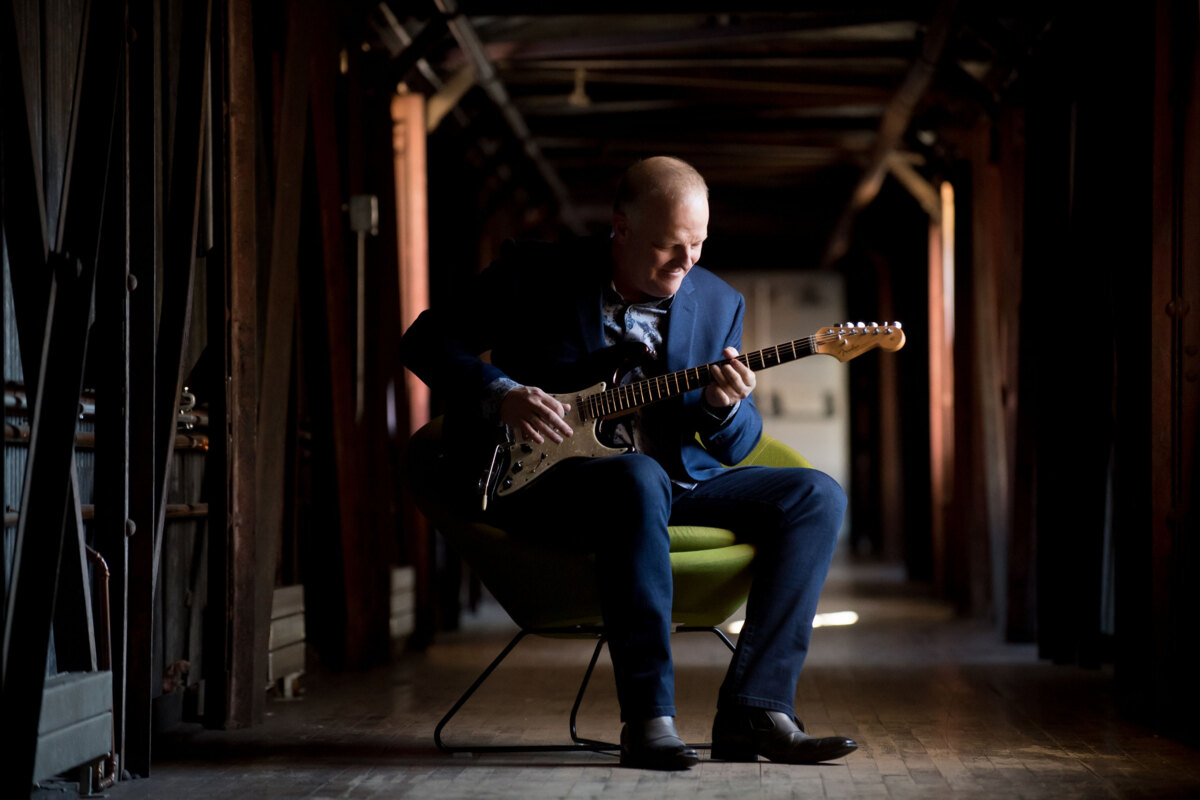  Albert Cummings has released a new song, “Queen of Mean”