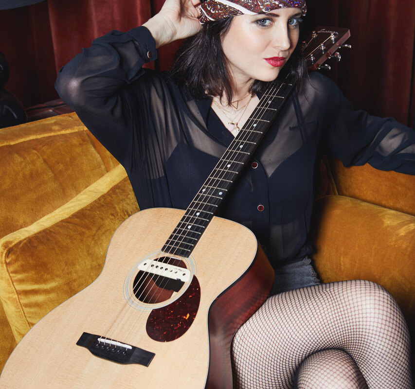 Laura Kits kondigt albumreleaseshow ‘Holy Fountain Water’ aan