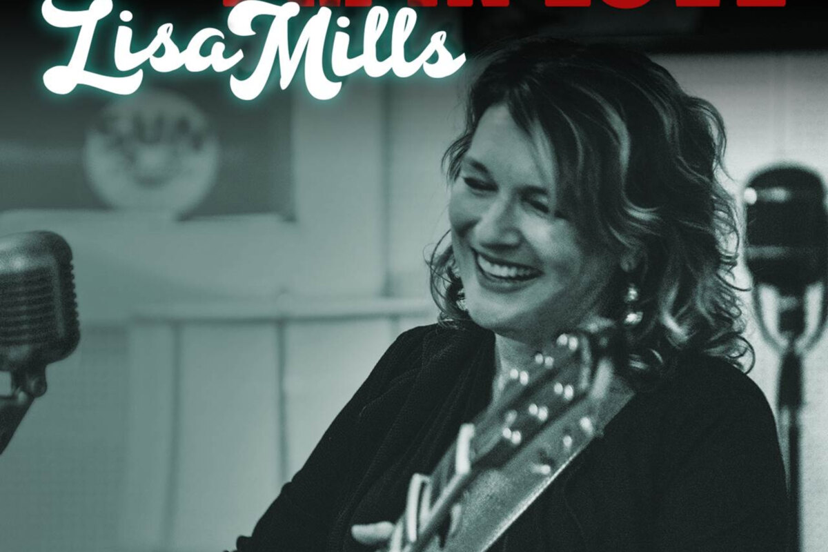 Lisa Mills releases new single "I'm In Love" from upcoming album "The Triangle"