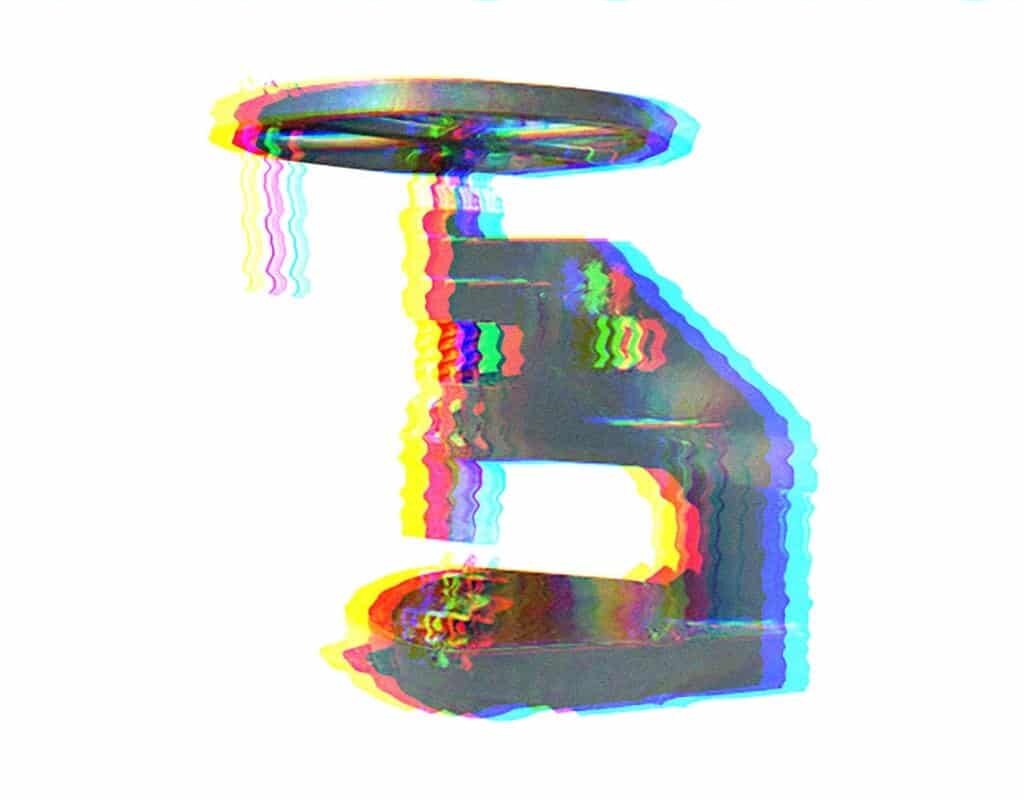 Raveyards stelt nieuwe single Pressing voor