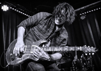 British Guitarist Davy Knowles Inks Deal With Provogue Records
