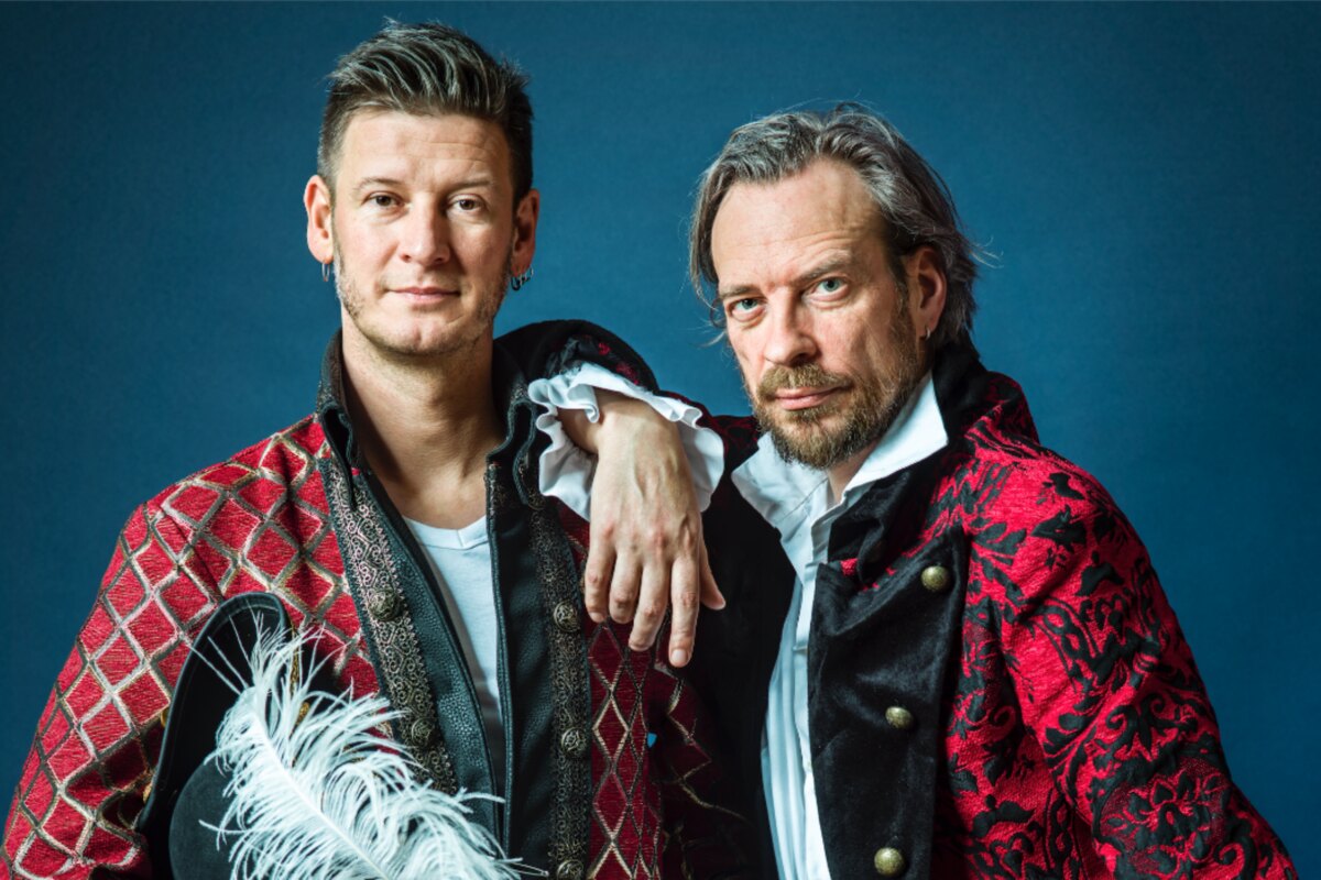 Wouter Deprez en Randall Casaer geven avonturen Baron von Münchhausen door aan nieuwe generatie, met boek en expo in Gent