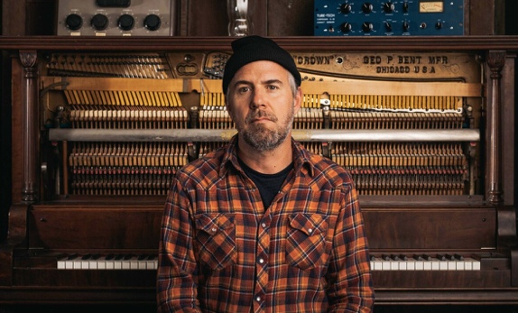 Jason Lytle-  Releases "Live From The Astroturf" via Vimeo On Demand