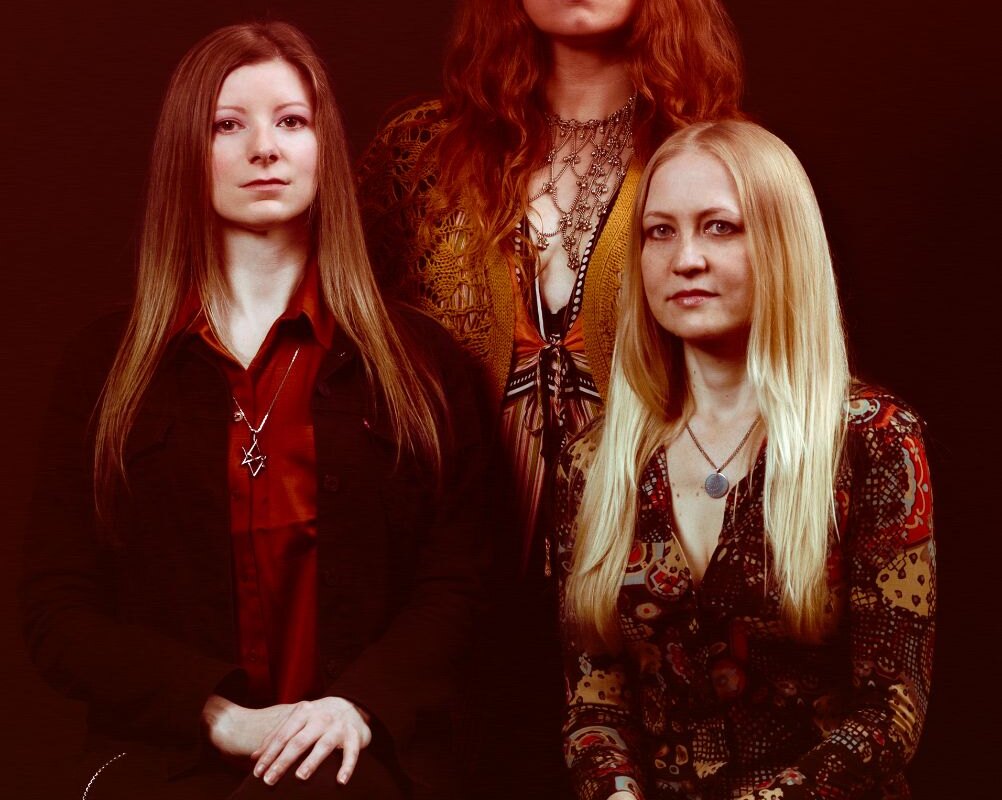 High Priestess: new video for "Casting The Circle" out now