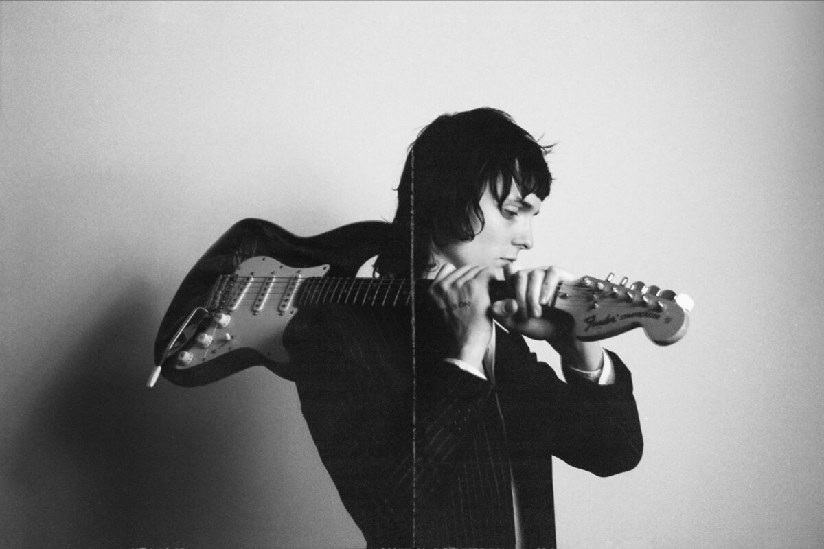 Aime Simone releases new single 'In This Dark Time'