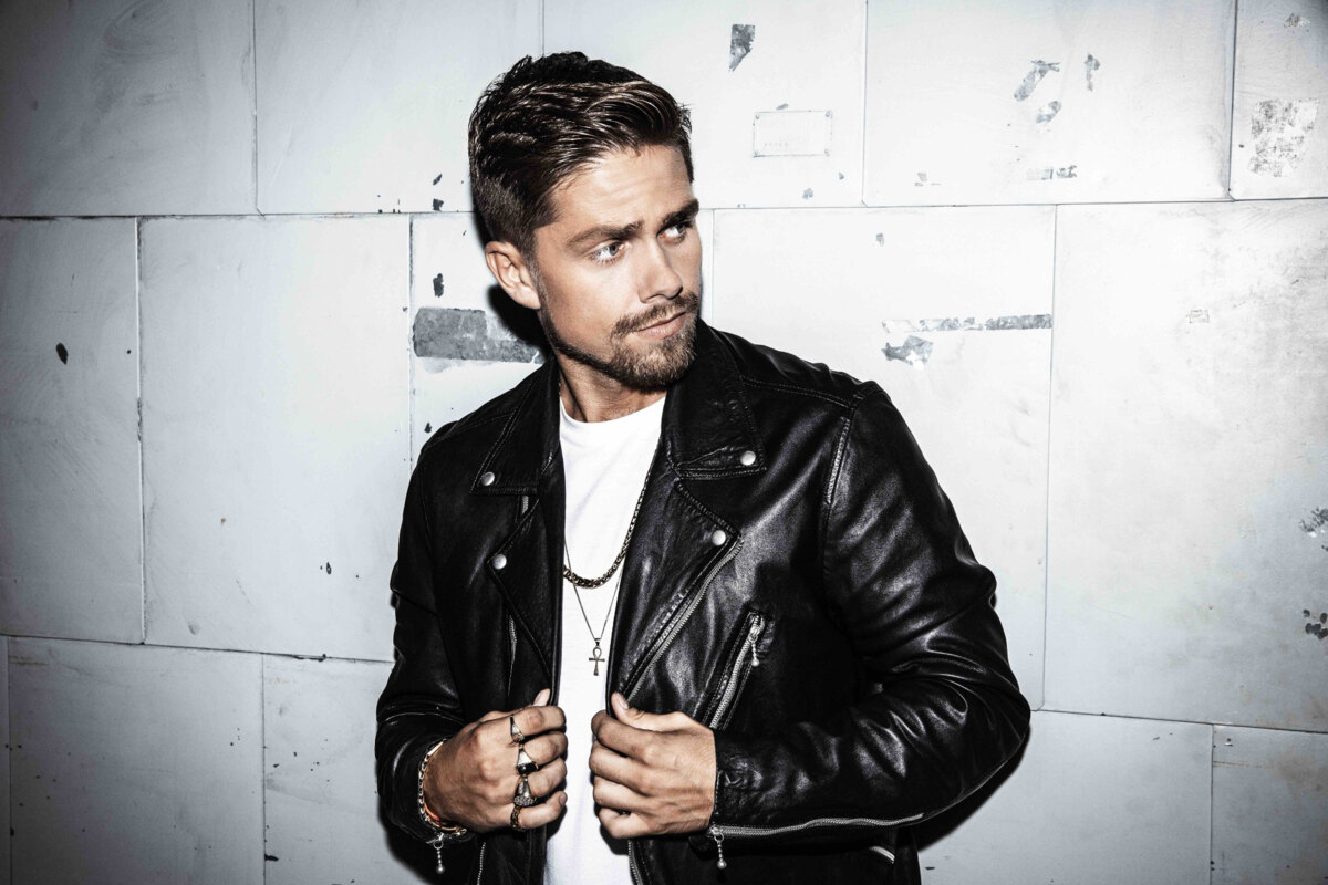 ‘De Nacht met André Hazes’ wordt definitief verplaatst naar vrijdag 18 juni 2021 en er komt een 2de festivaldag bij!