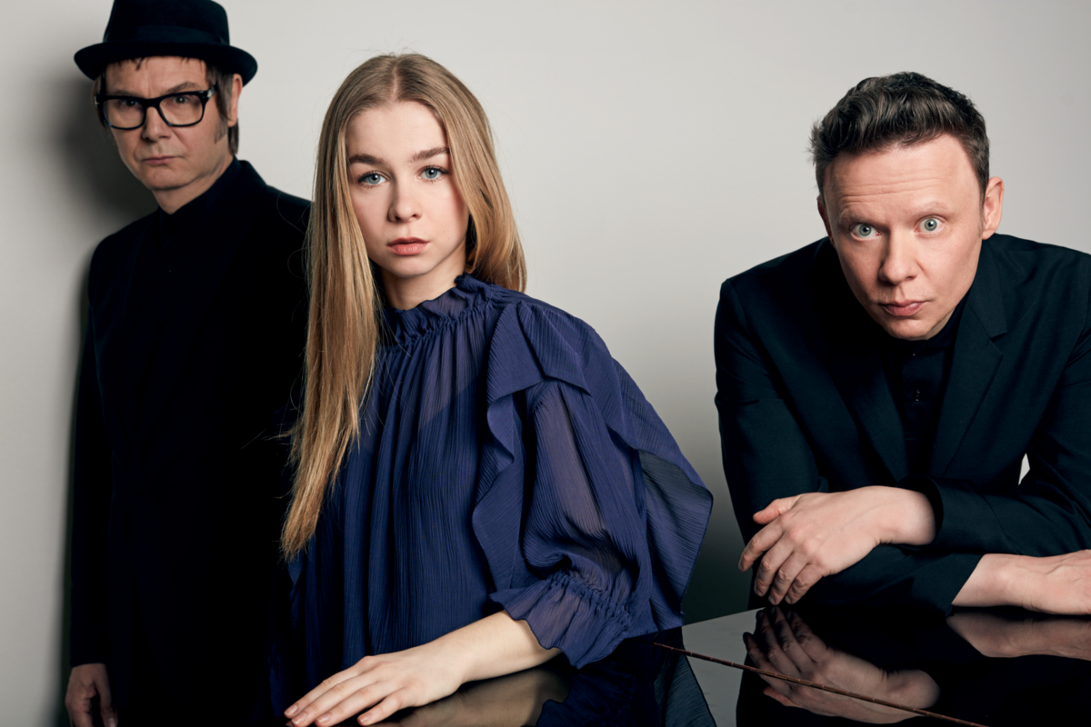 Hooverphonic introduces 'HooverCarillon' | 'Release Me' remixes OUT NOW