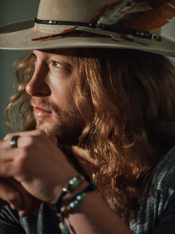 Country-Rocker Cory Marks Shares “Drive” Music Video; New Album "WHO I AM" Out August 7
