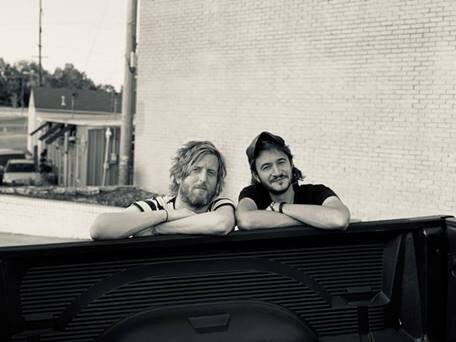 Smith & Burrows share new single 'All The Best Moves'