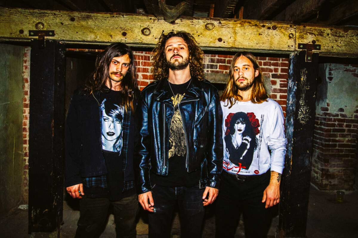 Mountain Tamer sign to HPS Records + new single unveiled!