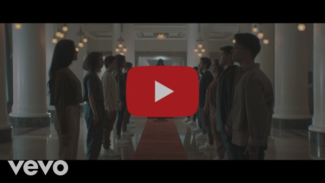 Amy Shark stelt Everybody rise voor