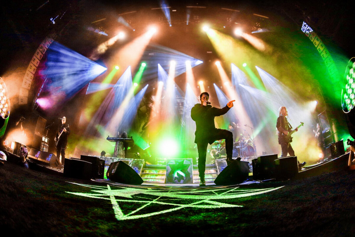 Kamelot Unveils Powerful New Live Video“Phantom Divine (Shadow Empire)” ft. Lauren Hart