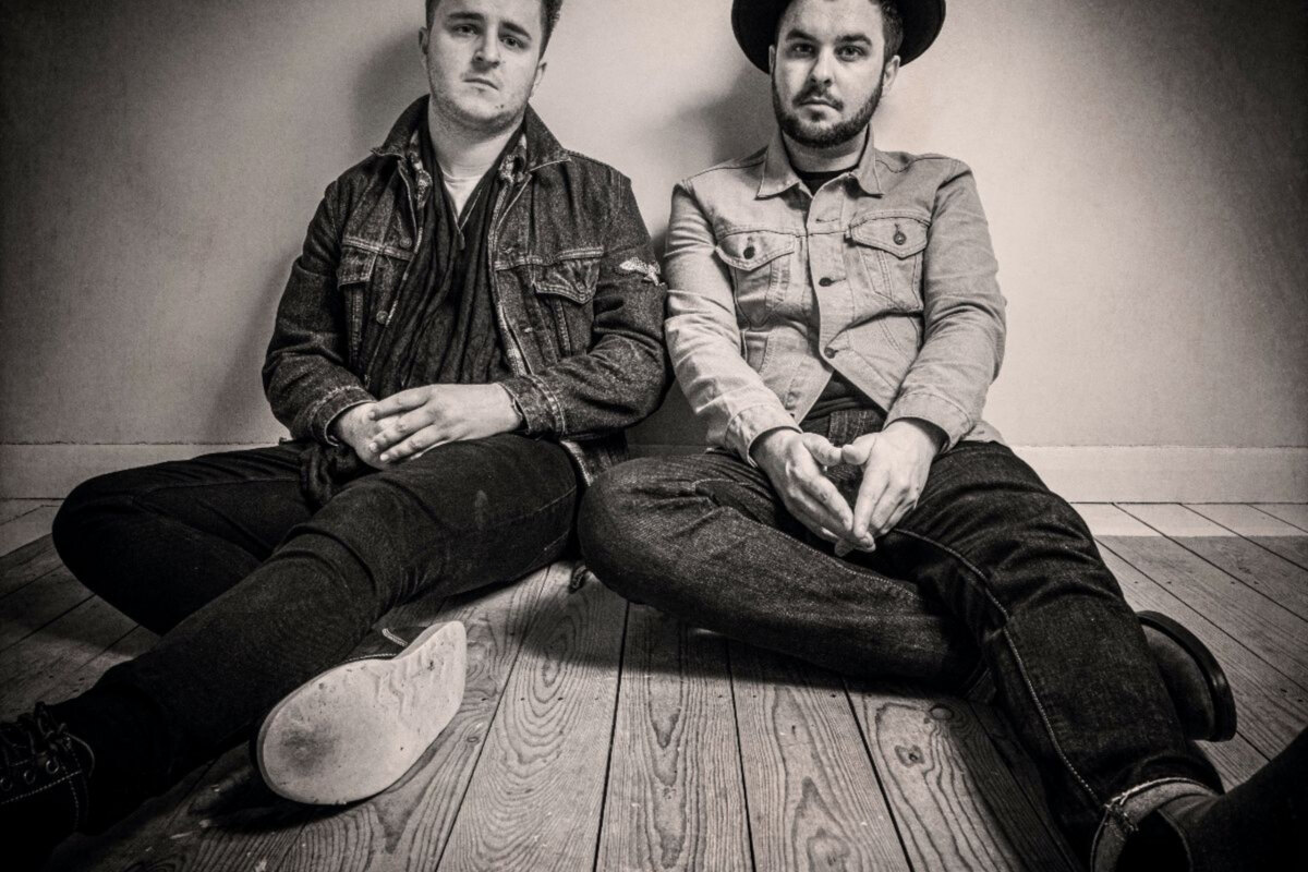 Foreign Affairs share video for new single 'One Minute'