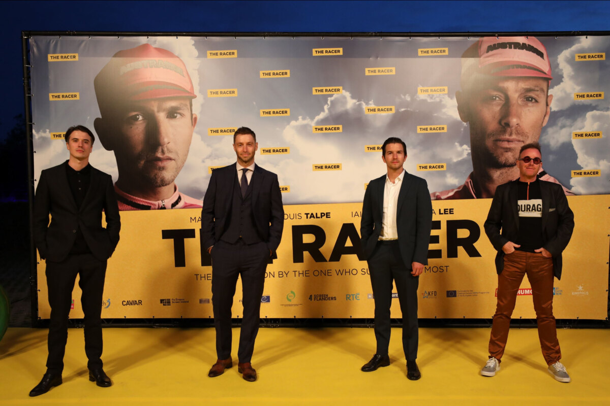Wereldpremière The Racer in drive-instijl op De Muur van Geraardsbergen