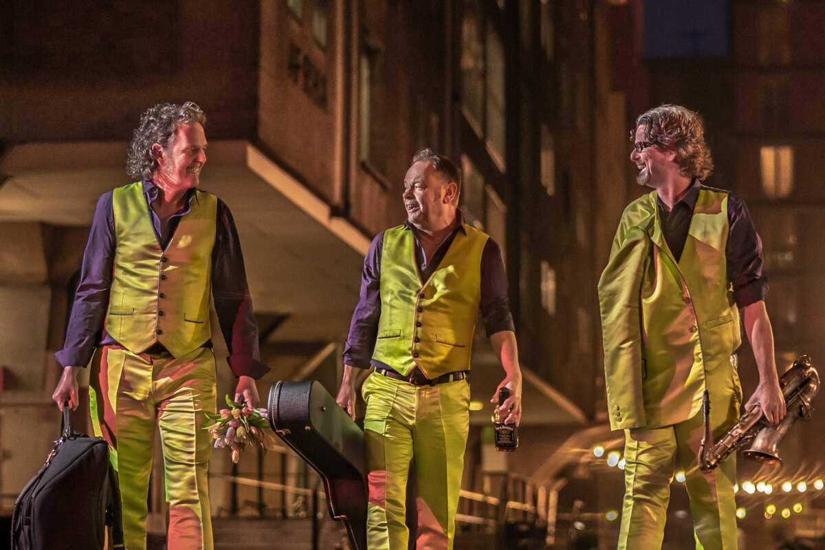Basta!: laatste theatertournee Muzikaal Cabaret Enge Buren