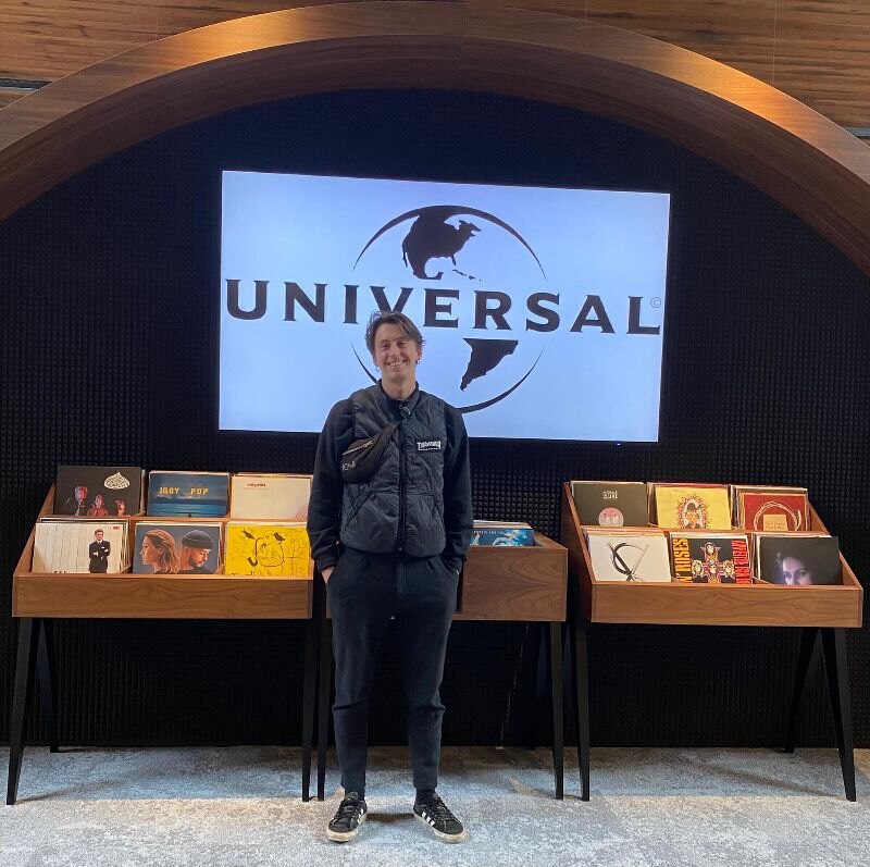 Welkom in de Universal familie, Morgan!