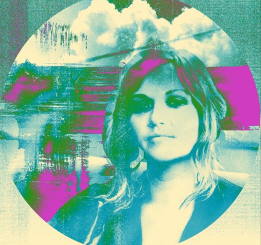 Hayley Ross  Announces new EP: 'Moving All Around' || Listen to title-track now